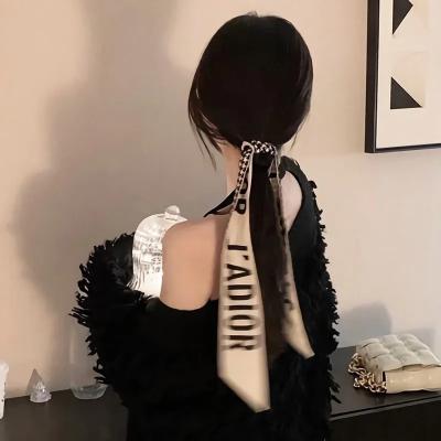 我妈偷听我的心声,带着三娃改嫁